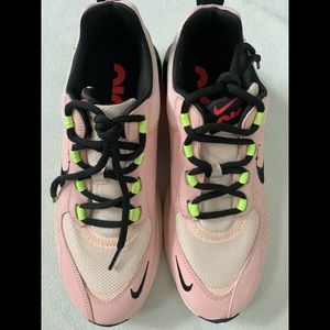 Nike Air Max’s Verona Guava Ice Athletic shoe